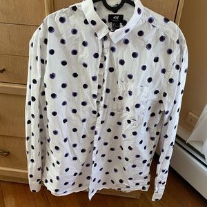 H&M large men’s button up dress shirt.